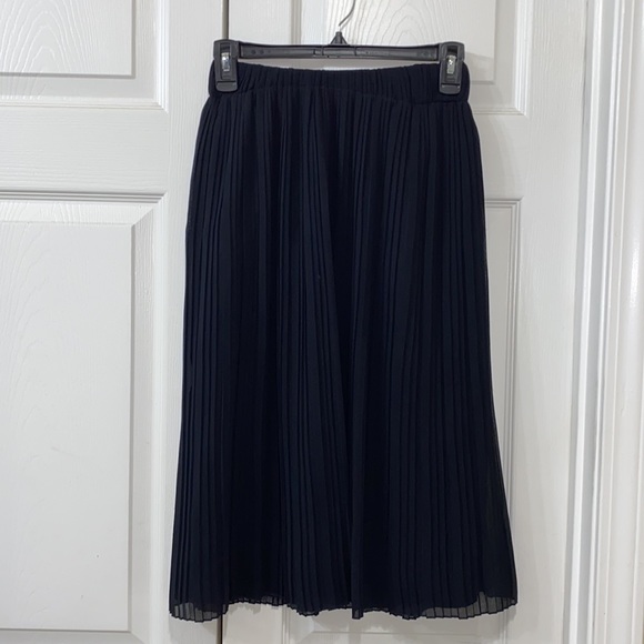 Zara Black Pleated Skirt - Picture 5 of 5